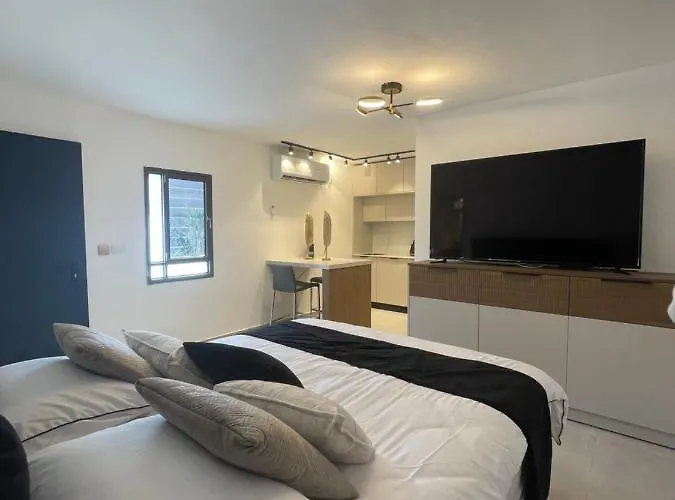 Rooms 48
