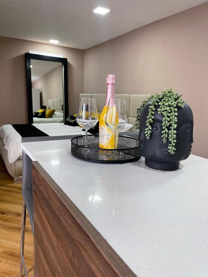 Apartment 48 *